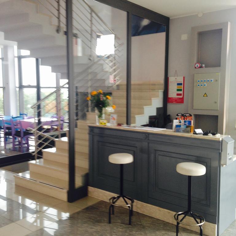 Hostel Ceska Beseda Рийека Екстериор снимка