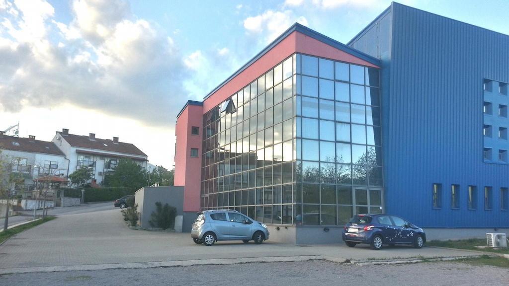 Hostel Ceska Beseda Рийека Екстериор снимка