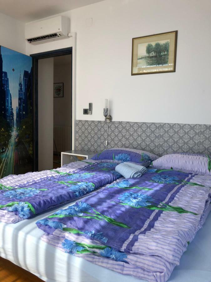 Hostel Ceska Beseda Рийека Екстериор снимка